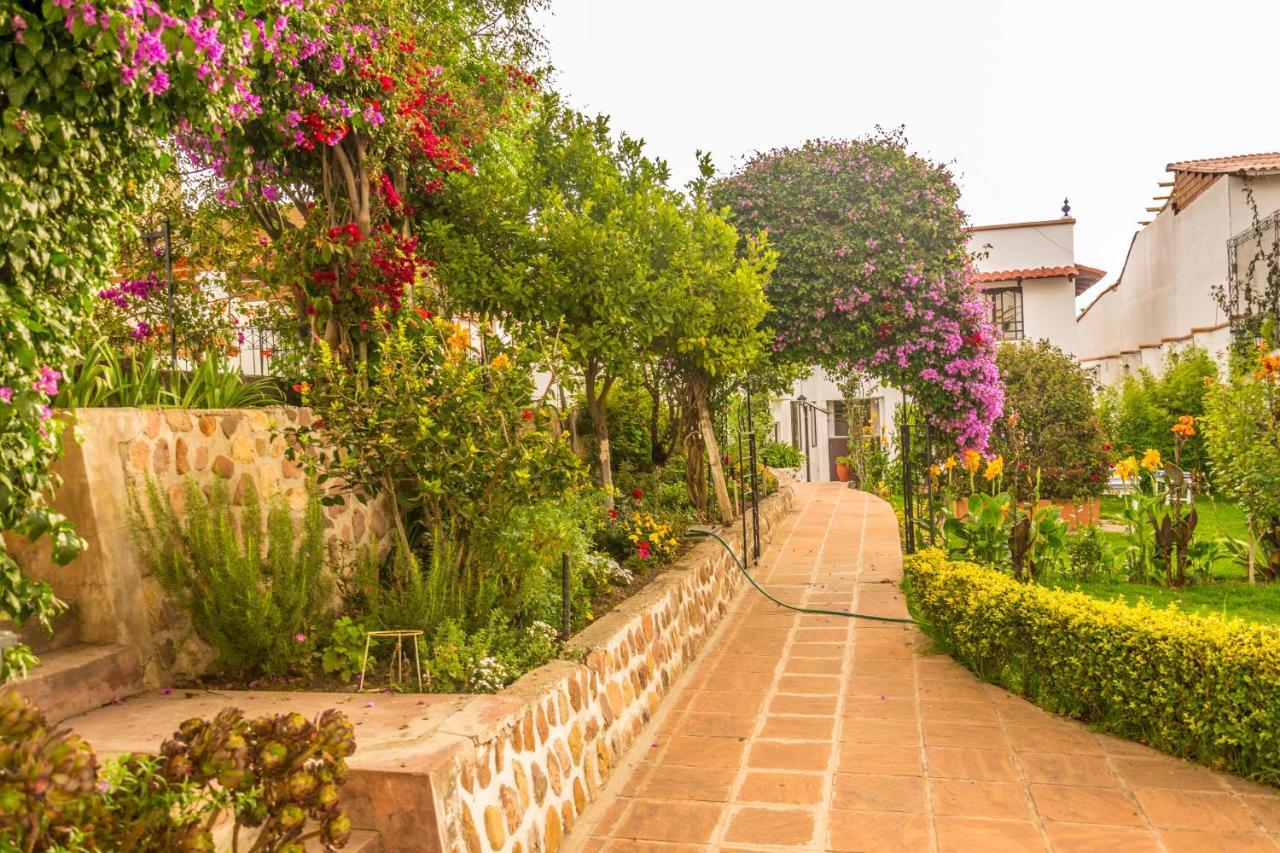 El Jardin De Su Merced B&B Sucre Exterior photo