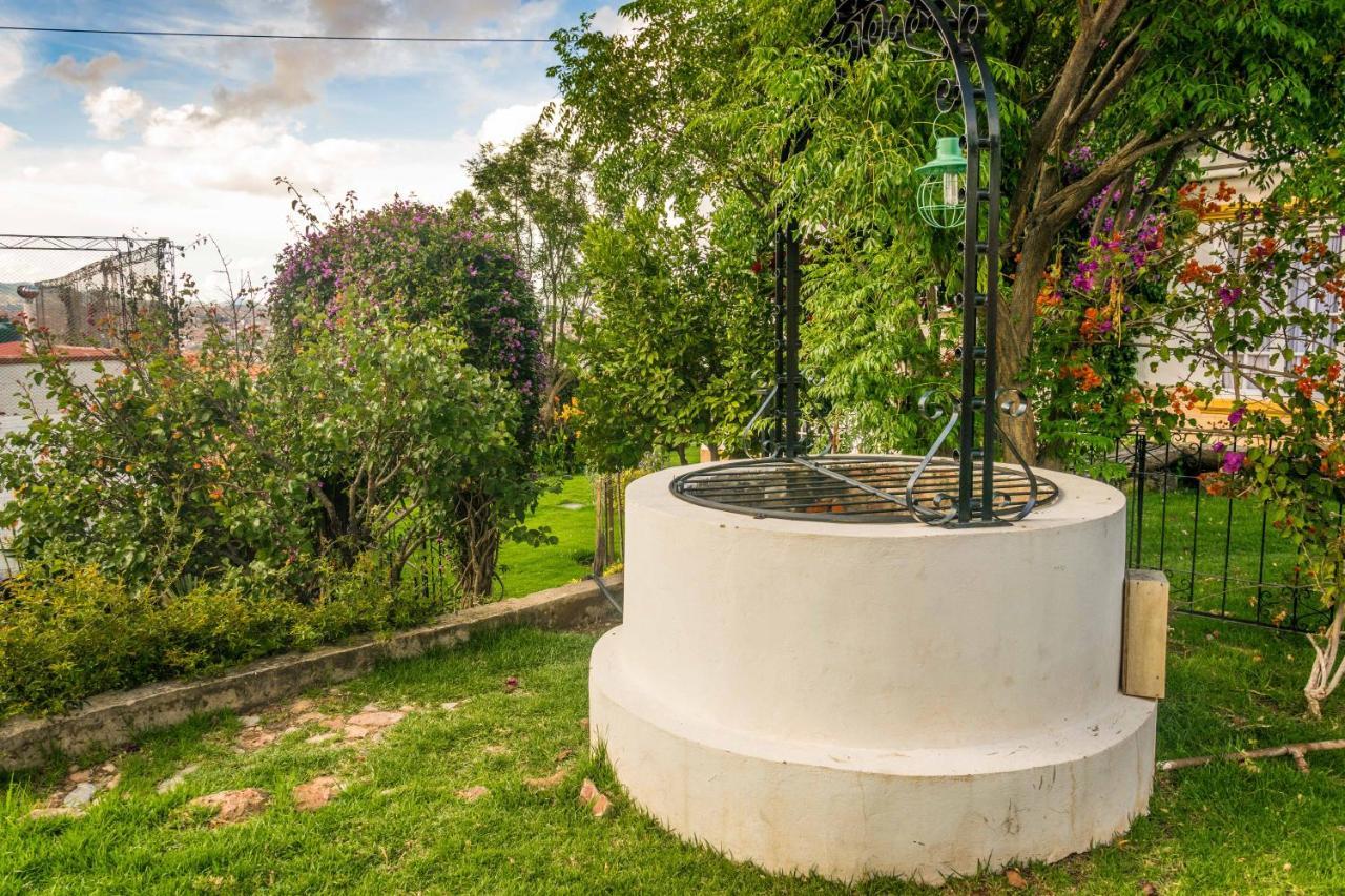 El Jardin De Su Merced B&B Sucre Exterior photo